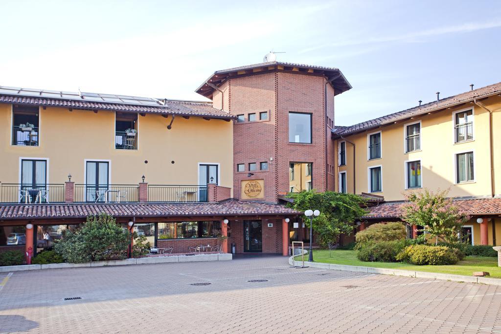 Hotel Villa Glicini Pinerolo Exterior photo